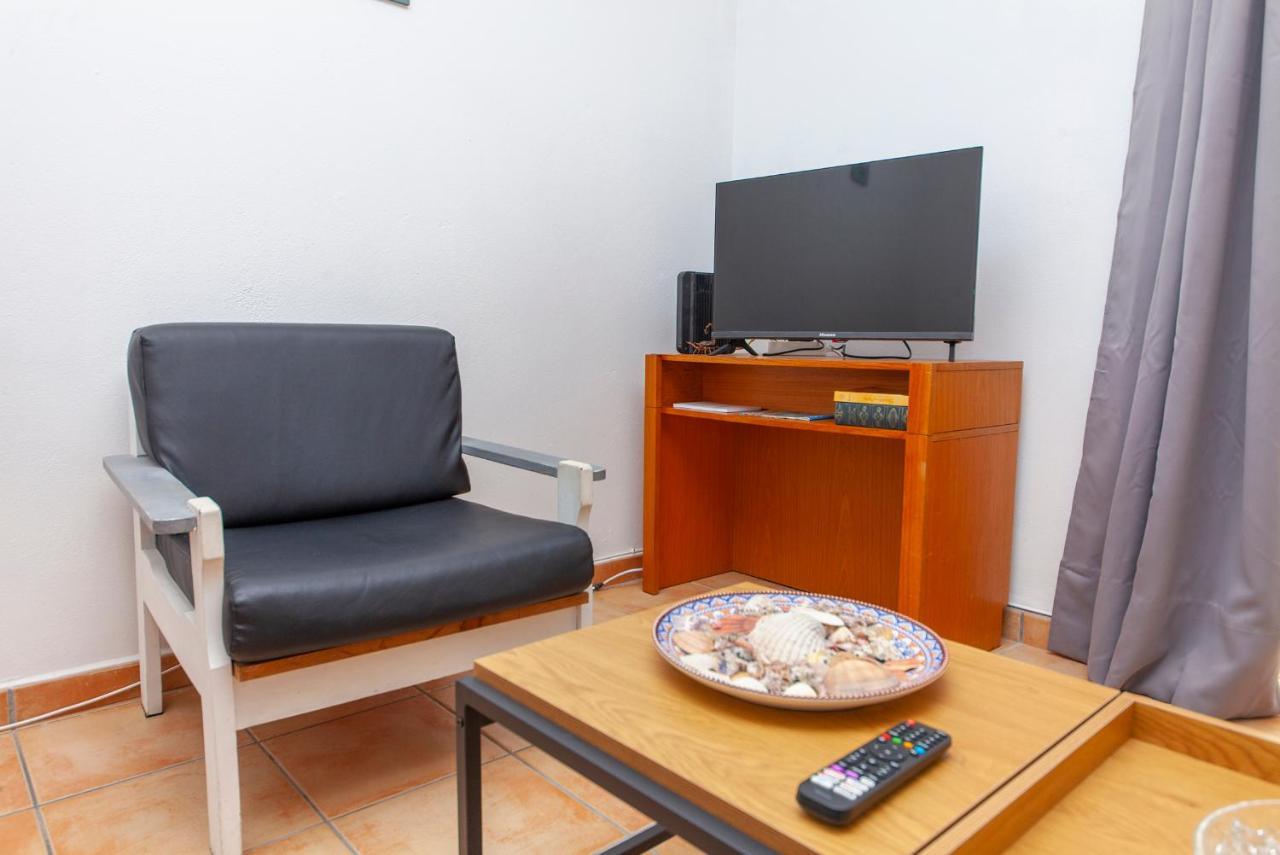 B18 - Village Street Apartment Lagos Buitenkant foto