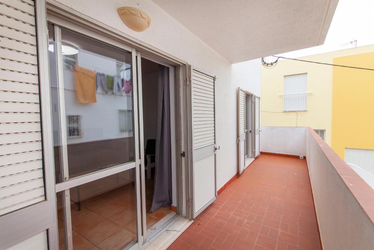 B18 - Village Street Apartment Lagos Buitenkant foto