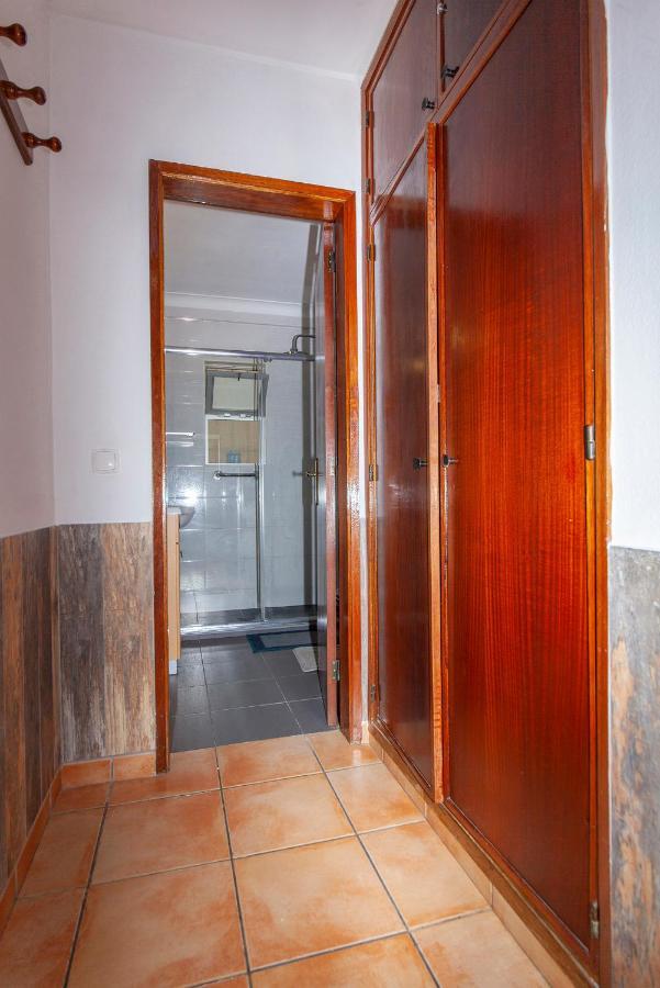 B18 - Village Street Apartment Lagos Buitenkant foto