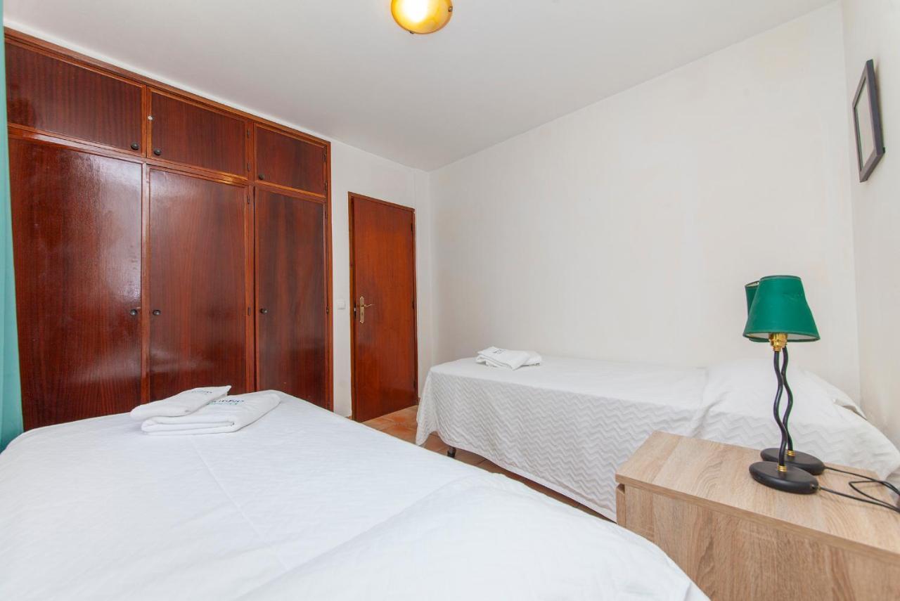 B18 - Village Street Apartment Lagos Buitenkant foto